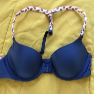 VS Bra